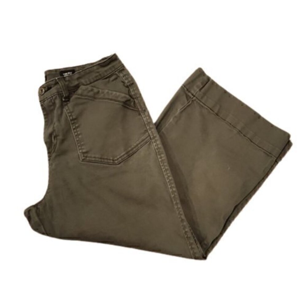 [Supplies] Hi Rise Wide Leg Capris - Size 8